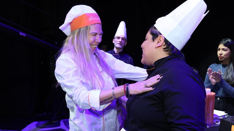 Integrantes de IGI durante la celebración de una colación